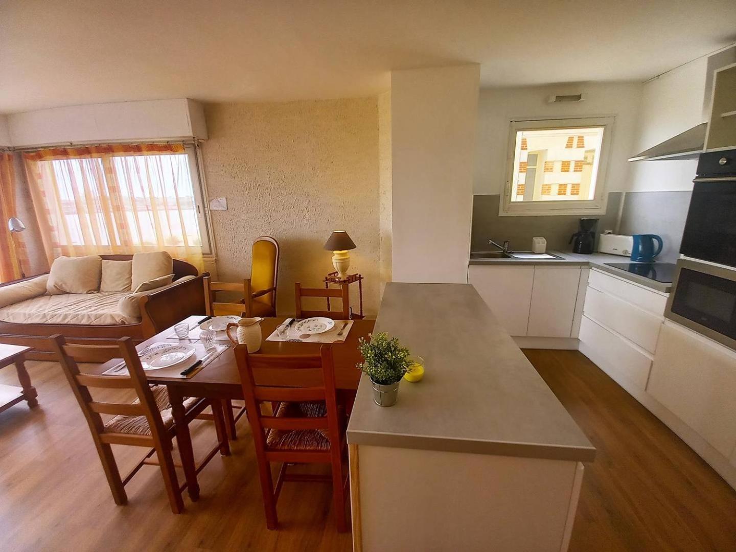 Royan - Vue Mer Pour Cet Appartement Face A La Plage - Grande Conche Exterior foto