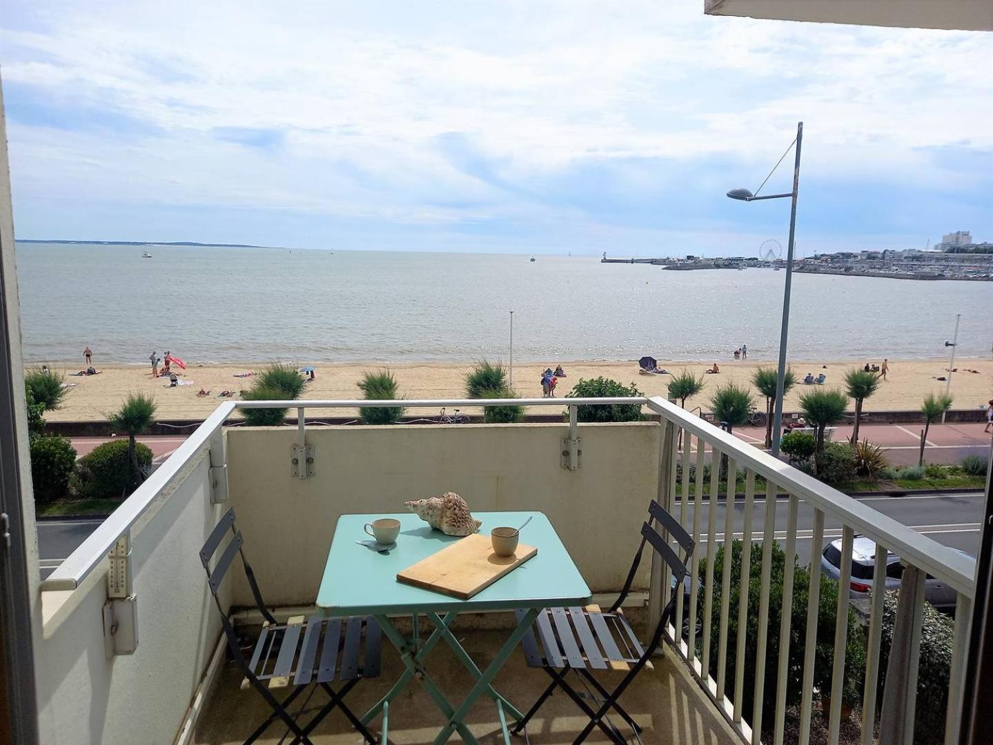 Royan - Vue Mer Pour Cet Appartement Face A La Plage - Grande Conche Exterior foto